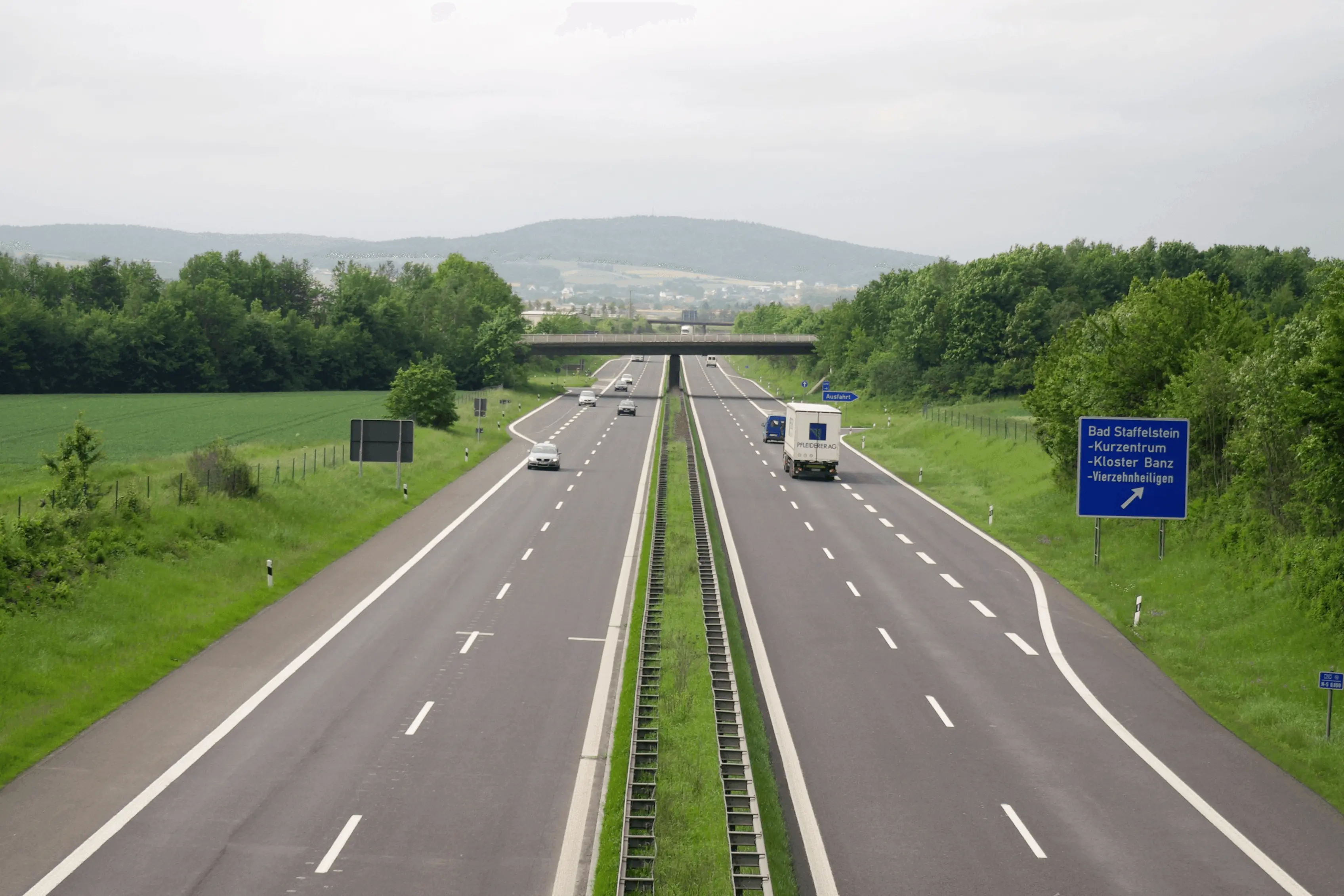 Foto einer Ausfahrt auf der Bundesautobahn 73